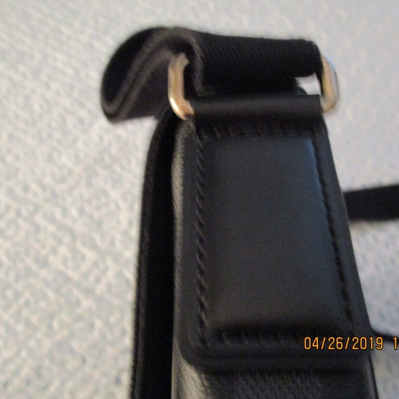 Authentic Louis Vuitton District PM Bag - Picture 6 of 8